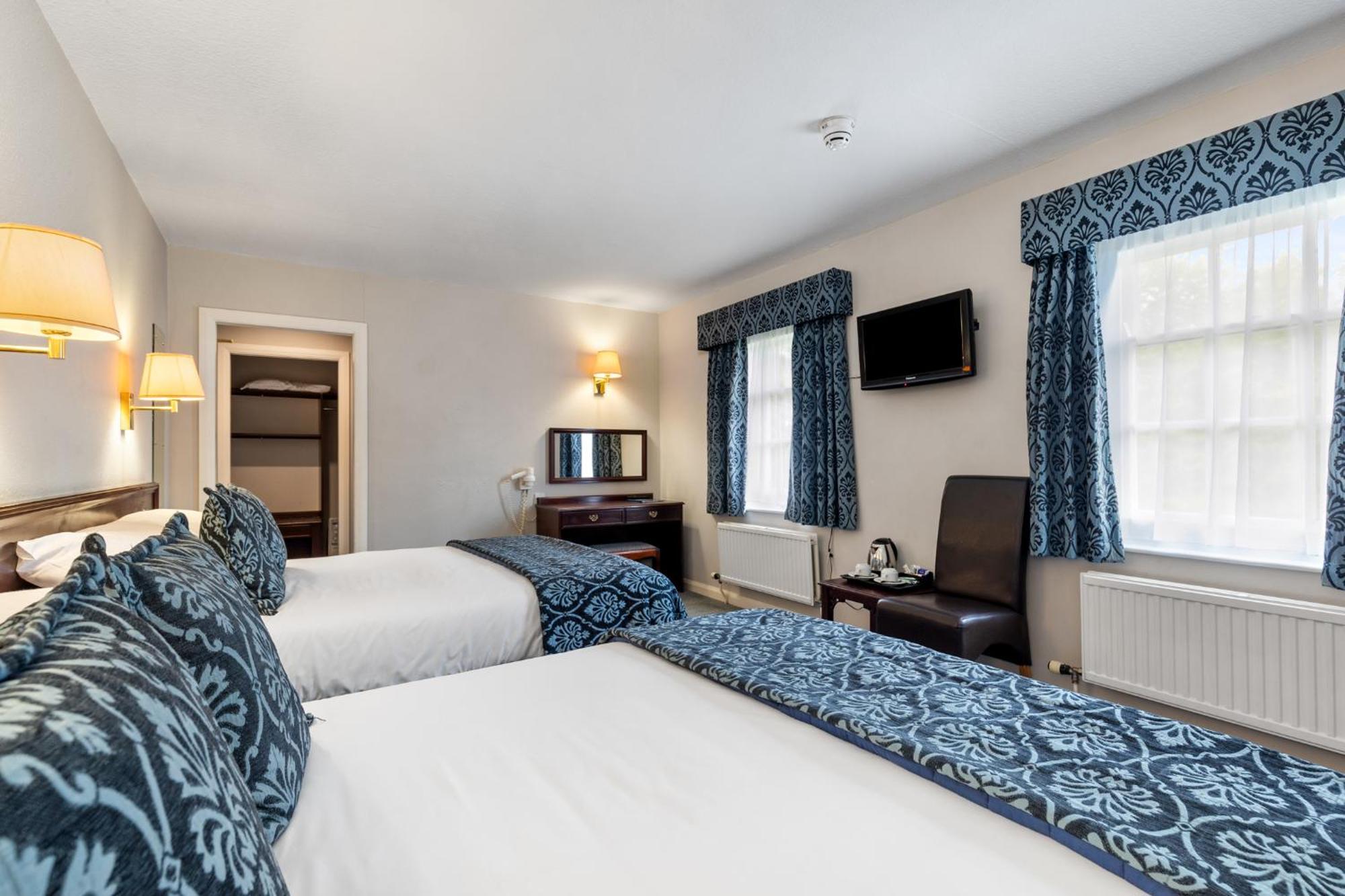 Mariners Hotel Haverfordwest Exterior foto
